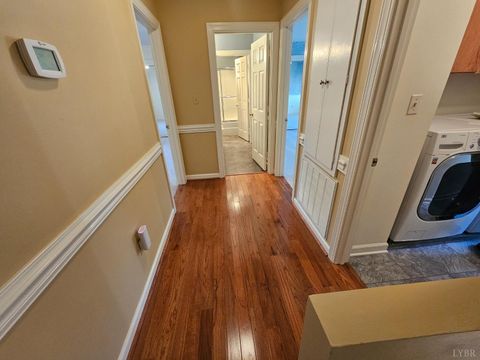 Tiny photo for 6400 Everett Road, Forest, VA 24551 (MLS # 363194)