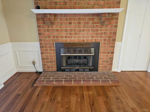 Tiny photo for 6400 Everett Road, Forest, VA 24551 (MLS # 363194)