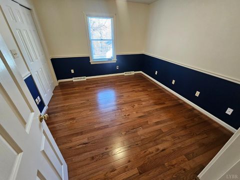 Tiny photo for 6400 Everett Road, Forest, VA 24551 (MLS # 363194)