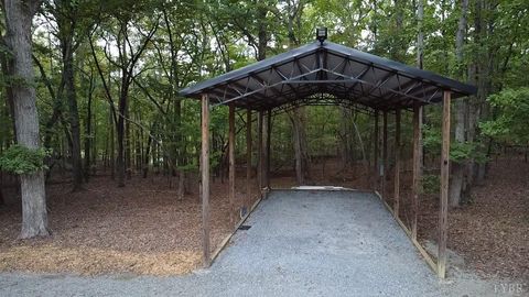 Tiny photo for 6400 Everett Road, Forest, VA 24551 (MLS # 363194)