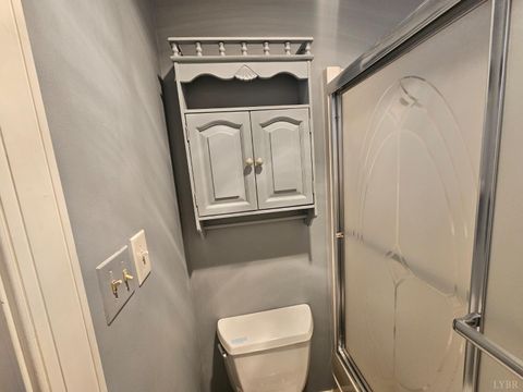 Tiny photo for 6400 Everett Road, Forest, VA 24551 (MLS # 363194)