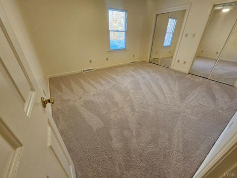 Tiny photo for 6400 Everett Road, Forest, VA 24551 (MLS # 363194)