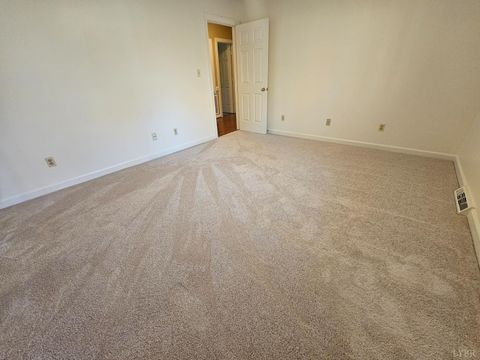 Tiny photo for 6400 Everett Road, Forest, VA 24551 (MLS # 363194)