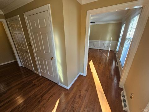 Tiny photo for 6400 Everett Road, Forest, VA 24551 (MLS # 363194)