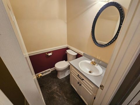 Tiny photo for 6400 Everett Road, Forest, VA 24551 (MLS # 363194)