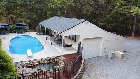 Tiny photo for 6400 Everett Road, Forest, VA 24551 (MLS # 363194)