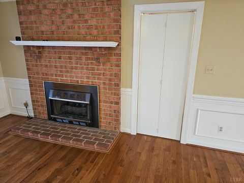 Tiny photo for 6400 Everett Road, Forest, VA 24551 (MLS # 363194)