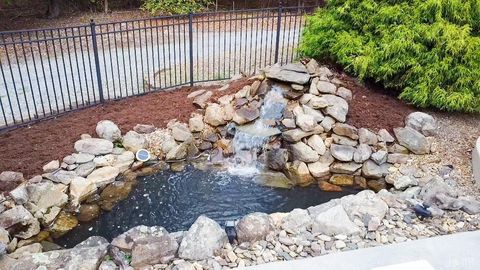 Tiny photo for 6400 Everett Road, Forest, VA 24551 (MLS # 363194)