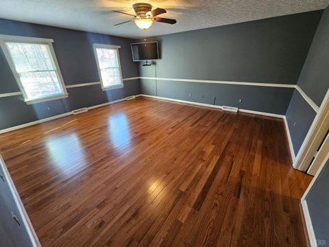 Tiny photo for 6400 Everett Road, Forest, VA 24551 (MLS # 363194)