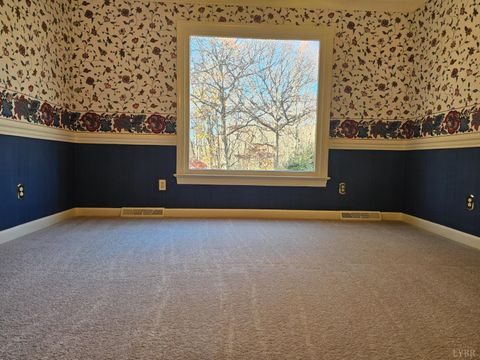 Tiny photo for 6400 Everett Road, Forest, VA 24551 (MLS # 363194)