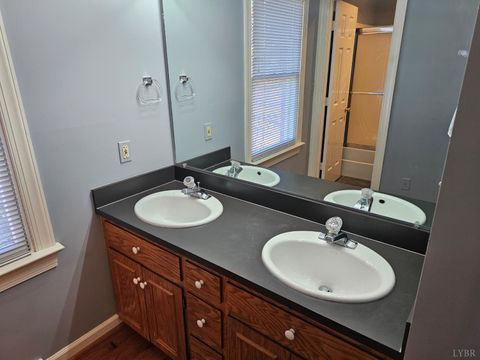 Tiny photo for 6400 Everett Road, Forest, VA 24551 (MLS # 363194)