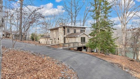 Tiny photo for 2768 Lake Retreat Drive, Huddleston, VA 24104 (MLS # 364642)