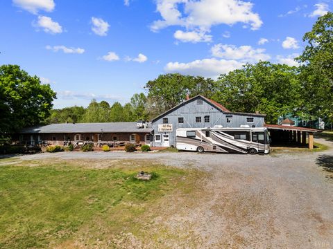 Tiny photo for 4067 Dickerson Mill Road, Bedford, VA 24523 (MLS # 362825)