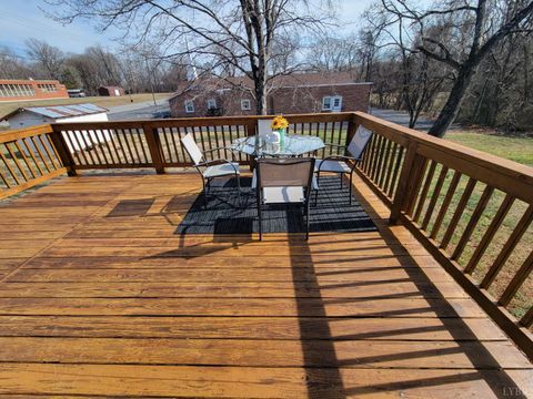 Tiny photo for 707 12th Street, Altavista, VA 24517 (MLS # 364886)