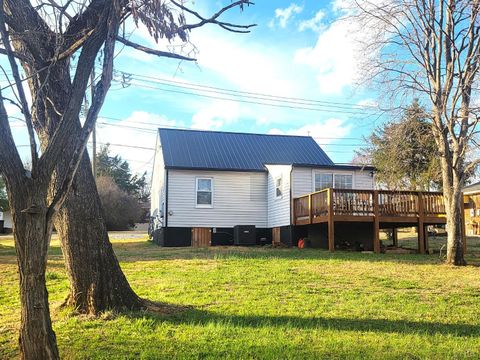 Tiny photo for 707 12th Street, Altavista, VA 24517 (MLS # 364886)