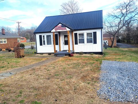 Tiny photo for 707 12th Street, Altavista, VA 24517 (MLS # 364886)