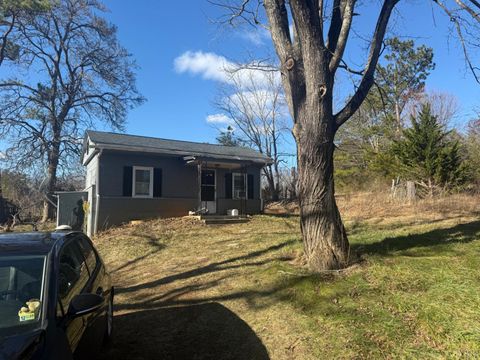 Tiny photo for 1139 Tabor Road, Gladys, VA 24554 (MLS # 364092)