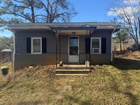 Photo of 1139 Tabor Road, Gladys, VA 24554 (MLS # 364092)