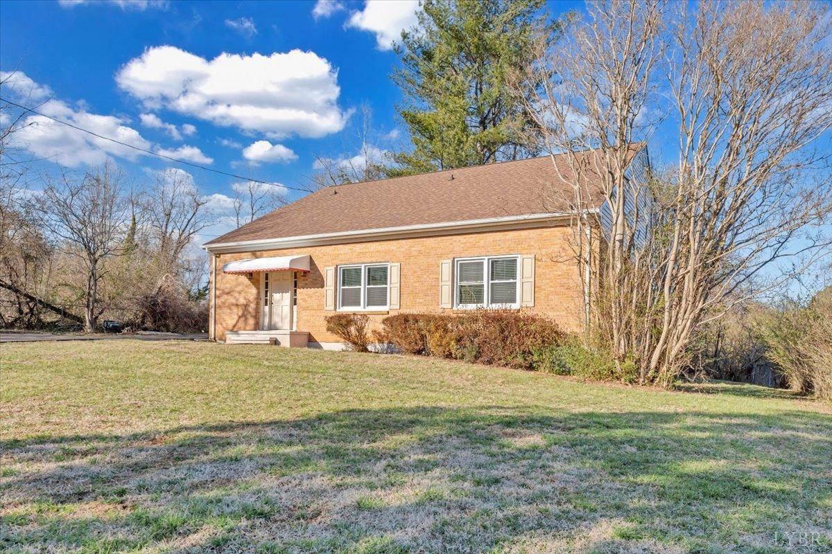 Lynchburg, Virginia 24504, United States, 3 Bedrooms Bedrooms, ,3 BathroomsBathrooms,Residential,Active,86978