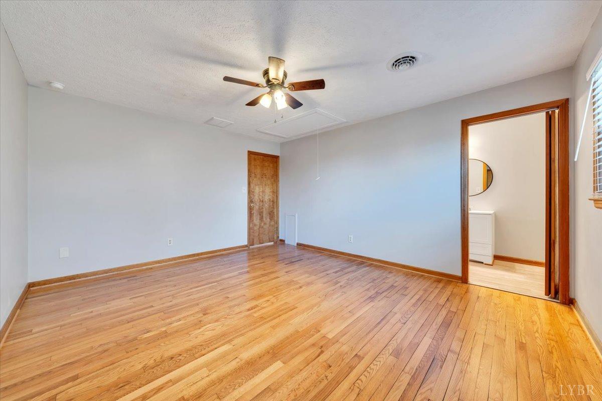 Lynchburg, Virginia 24504, United States, 3 Bedrooms Bedrooms, ,3 BathroomsBathrooms,Residential,Active,86978