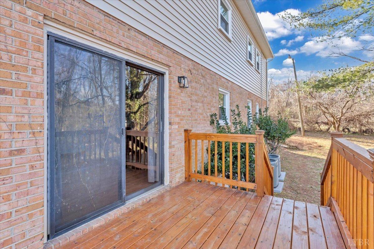 Lynchburg, Virginia 24504, United States, 3 Bedrooms Bedrooms, ,3 BathroomsBathrooms,Residential,Active,86978