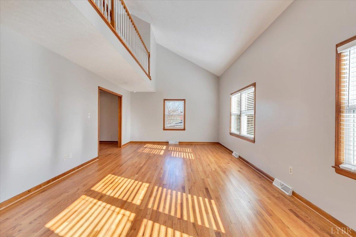 Lynchburg, Virginia 24504, United States, 3 Bedrooms Bedrooms, ,3 BathroomsBathrooms,Residential,Active,86978