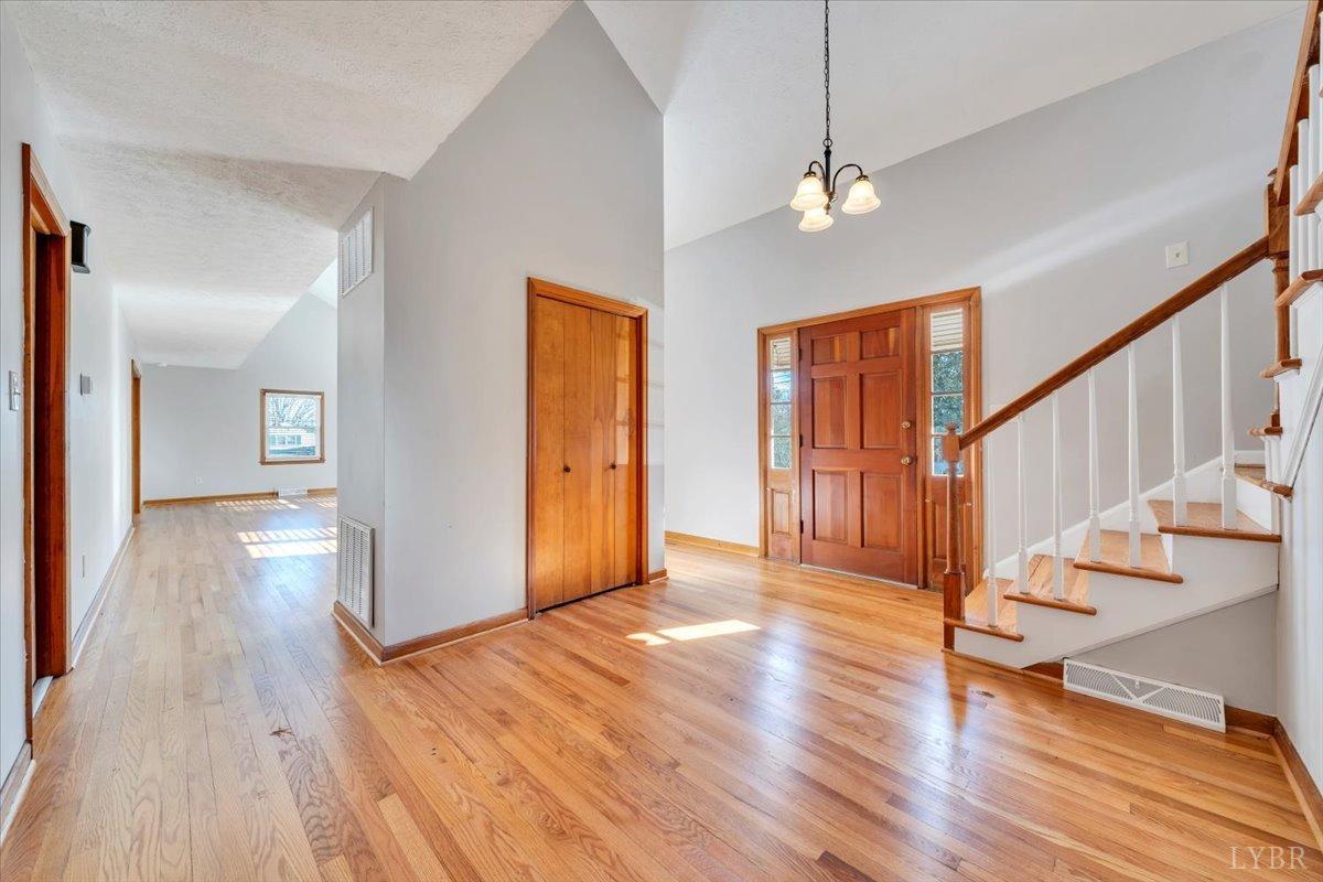 Lynchburg, Virginia 24504, United States, 3 Bedrooms Bedrooms, ,3 BathroomsBathrooms,Residential,Active,86978