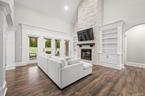 Tiny photo for 1759 Lake Manor Drive, Forest, VA 24551 (MLS # 363224)