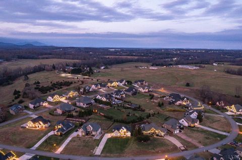 Tiny photo for 1759 Lake Manor Drive, Forest, VA 24551 (MLS # 363224)