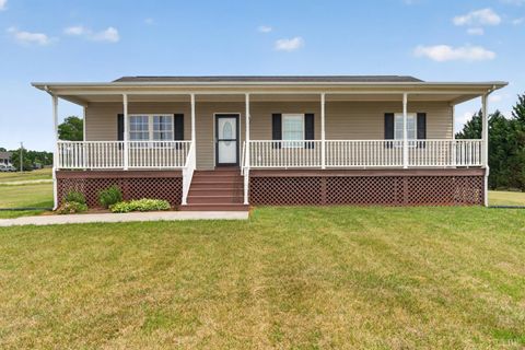 Tiny photo for 109 View Ln. LN, Concord, VA 24538 (MLS # 366753)
