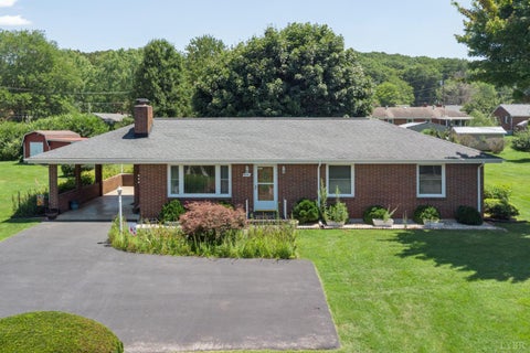 Photo of 903 Westchester Street, Bedford, VA 24523 (MLS # 368356)