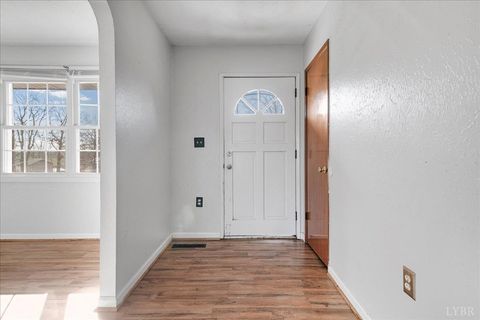 Tiny photo for 813 Doss Road, Concord, VA 24538 (MLS # 364194)