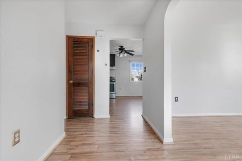 Tiny photo for 813 Doss Road, Concord, VA 24538 (MLS # 364194)