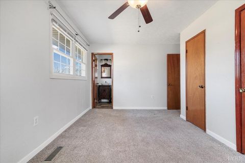 Tiny photo for 813 Doss Road, Concord, VA 24538 (MLS # 364194)
