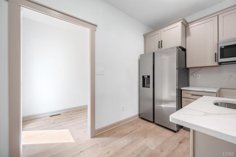 Tiny photo for 456 North Avenue, Appomattox, VA 24522 (MLS # 362710)