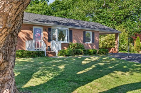 Tiny photo for 113 Kenbridge Place, Lynchburg, VA 24502 (MLS # 366474)