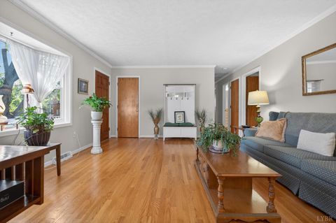 Tiny photo for 113 Kenbridge Place, Lynchburg, VA 24502 (MLS # 366474)