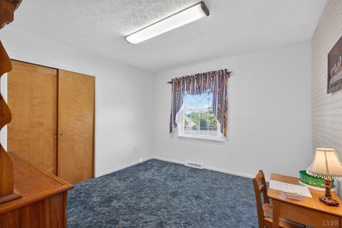 Tiny photo for 113 Kenbridge Place, Lynchburg, VA 24502 (MLS # 366474)