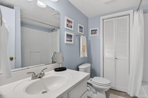 Tiny photo for 113 Kenbridge Place, Lynchburg, VA 24502 (MLS # 366474)