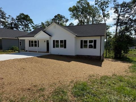 Tiny photo for 166 Plant Drive, Appomattox, VA 24522 (MLS # 363797)