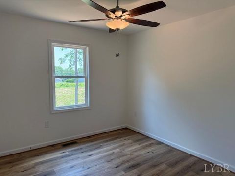 Tiny photo for 166 Plant Drive, Appomattox, VA 24522 (MLS # 363797)