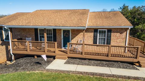 Tiny photo for 1578 Village Court, Bedford, VA 24523 (MLS # 365015)