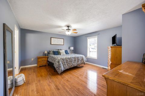 Tiny photo for 1578 Village Court, Bedford, VA 24523 (MLS # 365015)