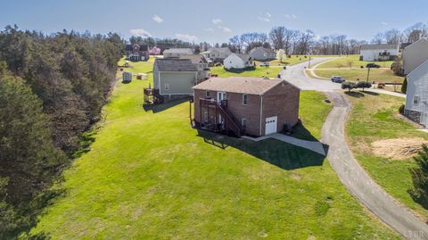 Tiny photo for 1578 Village Court, Bedford, VA 24523 (MLS # 365015)