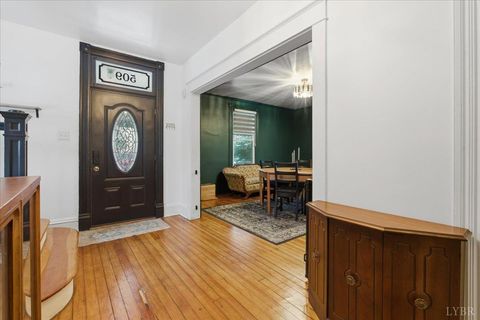 Tiny photo for 509 Franklin St St, Lynchburg, VA 24504 (MLS # 363505)
