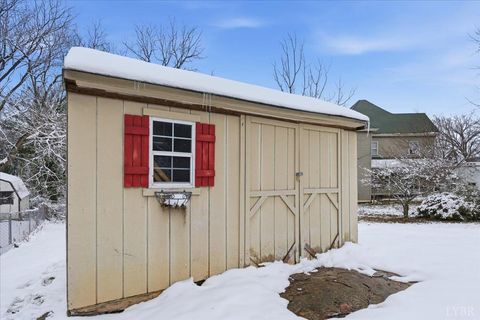 Tiny photo for 509 Franklin St St, Lynchburg, VA 24504 (MLS # 363505)