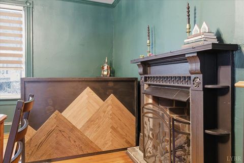 Tiny photo for 509 Franklin St St, Lynchburg, VA 24504 (MLS # 363505)