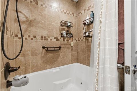 Tiny photo for 509 Franklin St St, Lynchburg, VA 24504 (MLS # 363505)