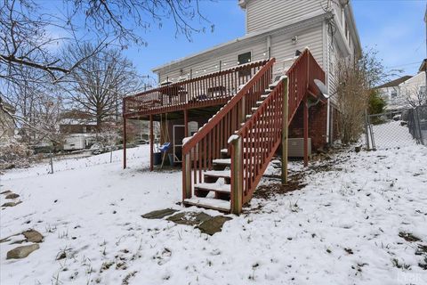 Tiny photo for 509 Franklin St St, Lynchburg, VA 24504 (MLS # 363505)
