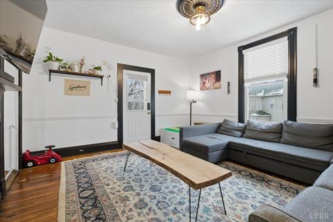 Tiny photo for 509 Franklin St St, Lynchburg, VA 24504 (MLS # 363505)